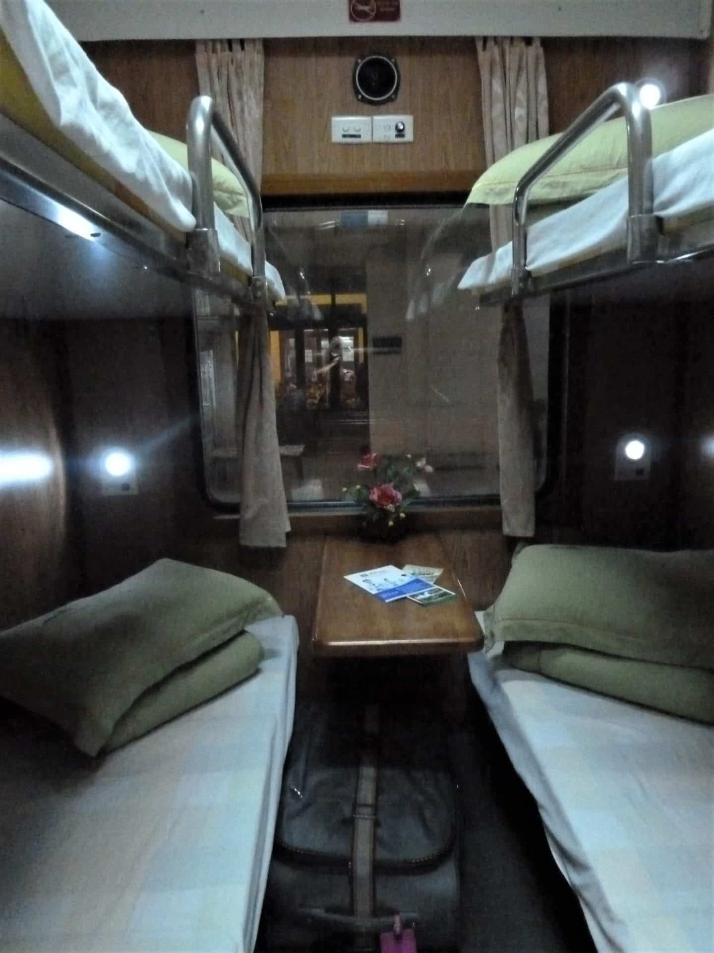 14 days in Vietnam: sleeper train cabins