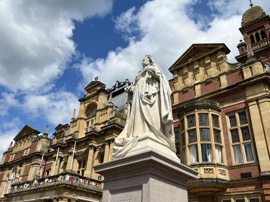 Queen Victoria Statue, Royal Leamington eamington Spa