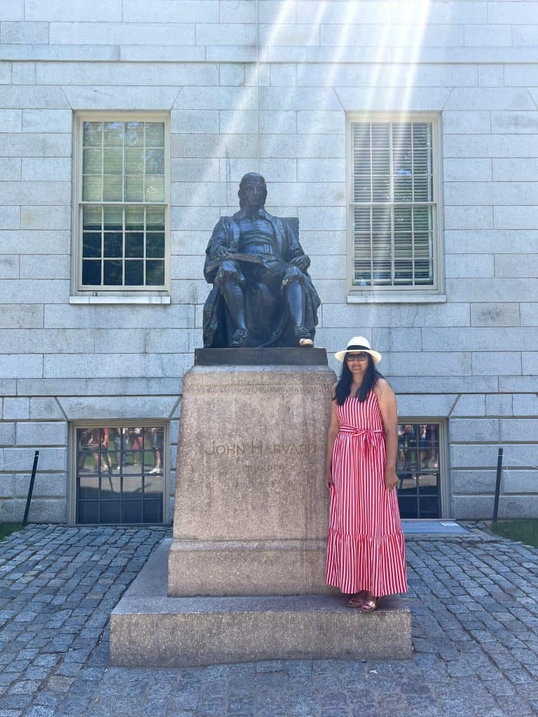 Photo Spots in Boston: John Harvard Statue