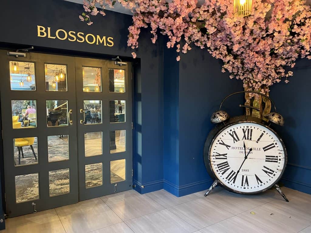 Blossoms Restaurant entrance