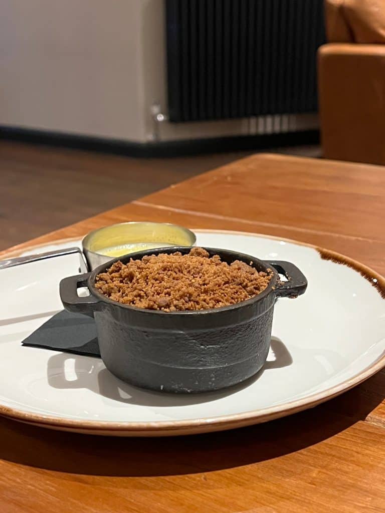 A stay at The Merchant's Yard - Apple crumble with white chocolate custard