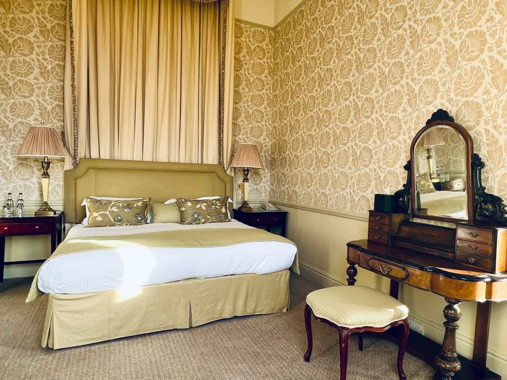 The Baker Suite bed and dressing table