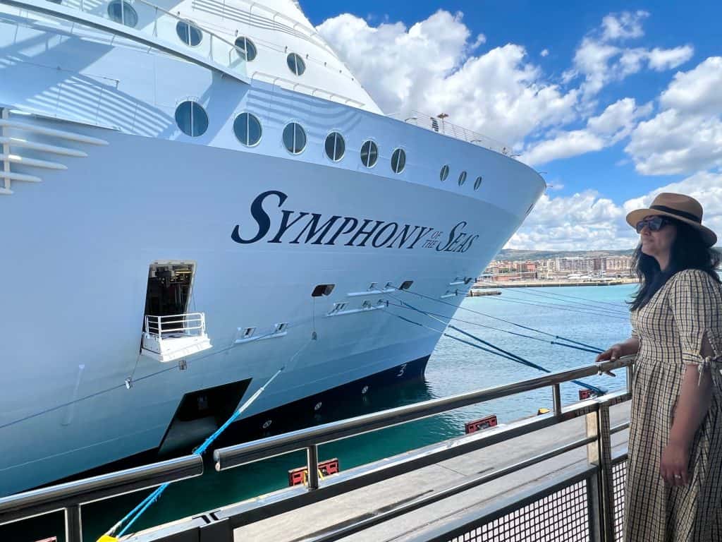 First-time cruise guide: Bejal outside with Symphony of the Seas 