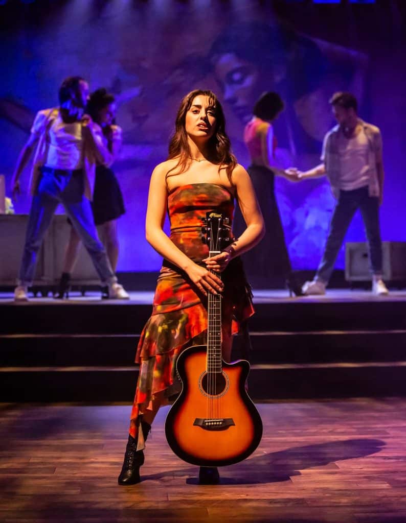 La Bamba: Sofia with guitar