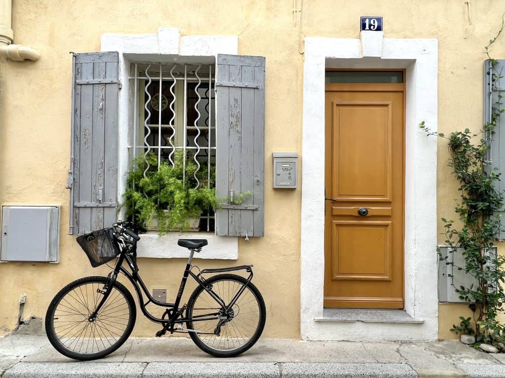 Photo locations in Avignon Bicycle outside house off Rue des Teinturies